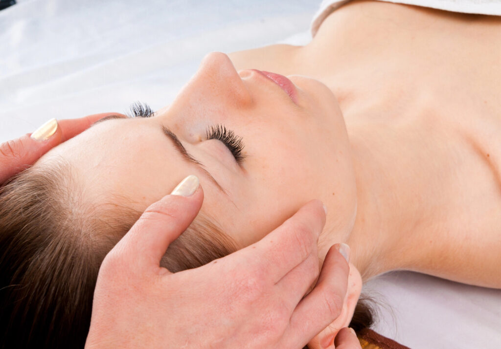 drainage lymphatique visage gonflé – Drainage lymphatique visage : science, rétention d’eau et solutions efficaces contre le visage gonflé